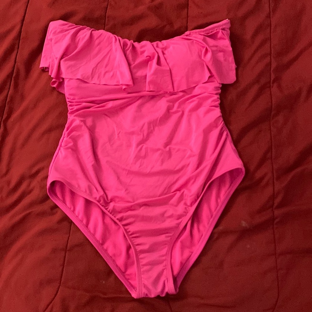NWOT Strapless Bathing Suit